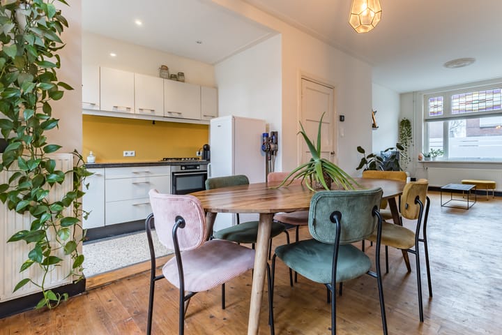 Foto 11 van Zeelsterstraat 104