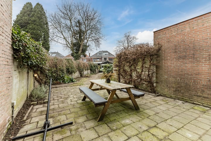 Foto 31 van Zeelsterstraat 104