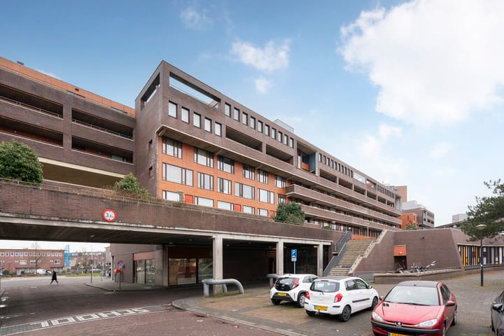 Foto 44 van Pieter Calandlaan 606