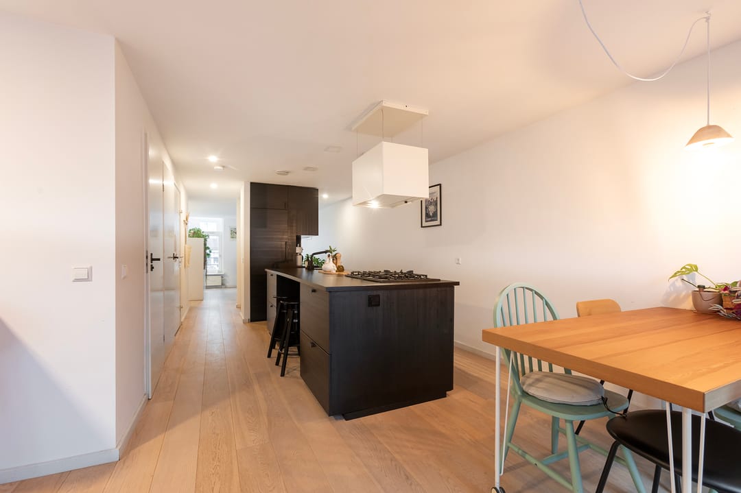 Photo 2 of Wagenaarstraat 28-F