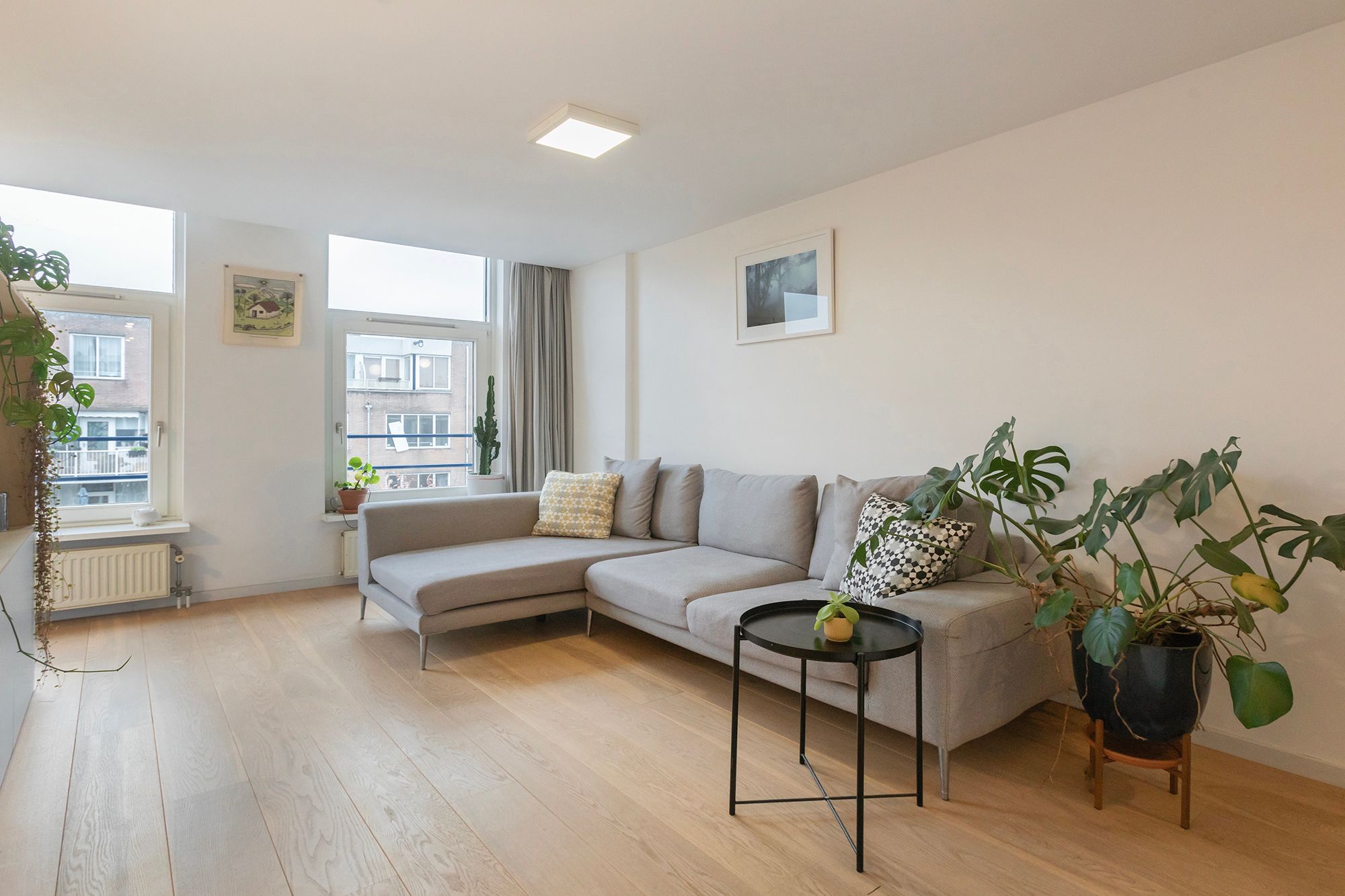 Photo 3 of Wagenaarstraat 28-F