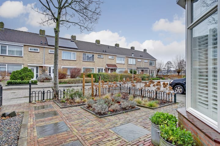 Foto 6 van Meeuwenstraat 12