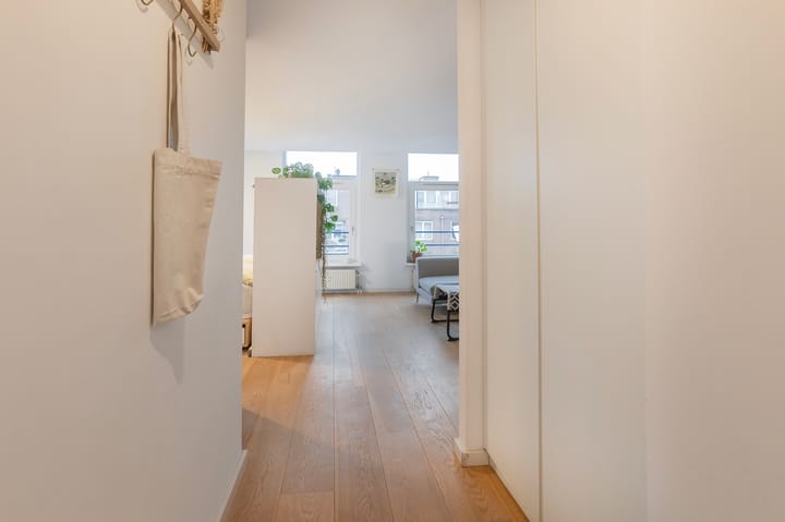 Foto 8 van Wagenaarstraat 28-F