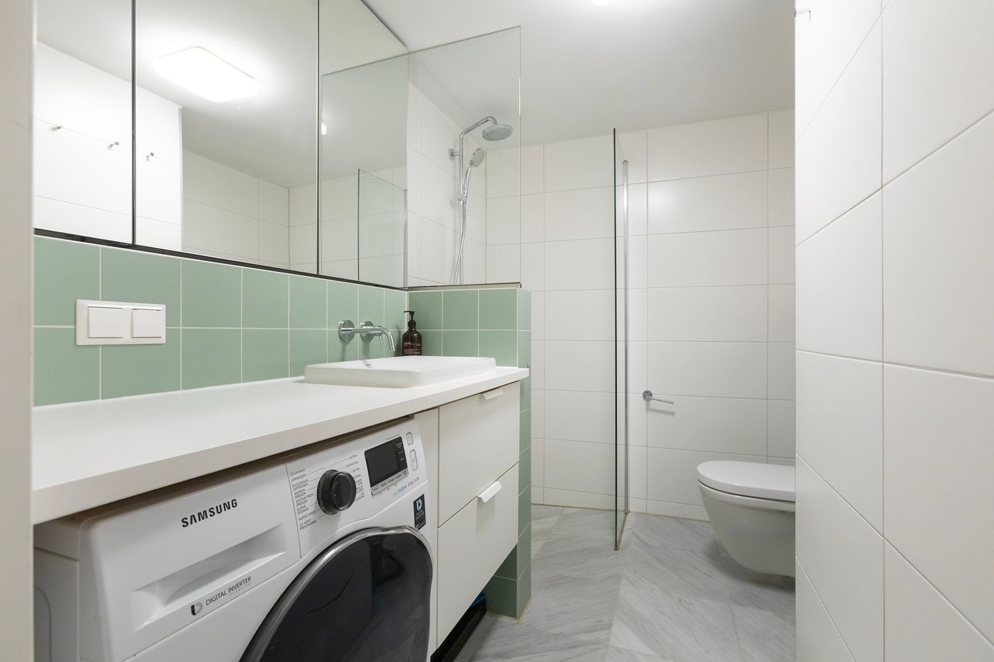 Photo 20 of Wagenaarstraat 28-F