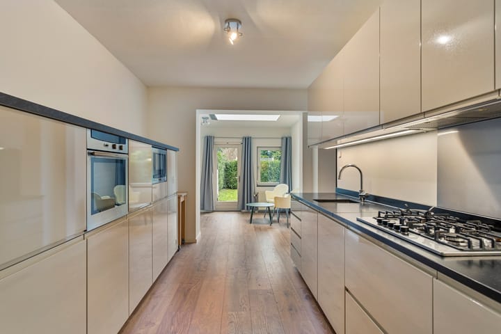 Photo 7 of Rijksweg 6