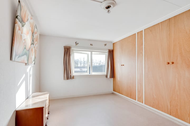 Foto 16 van Tuinlaan 18