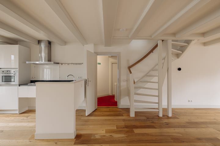 Photo 13 of Willemsstraat 14-C