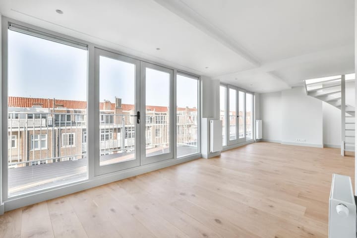 Foto 3 van Roerstraat 82-4