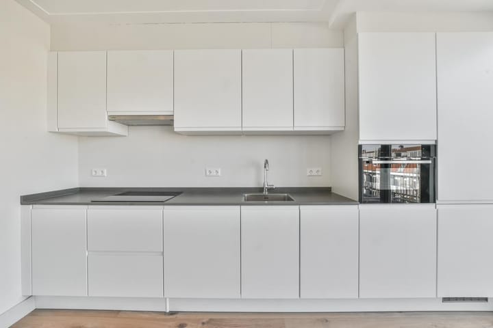 Foto 7 van Roerstraat 82-4