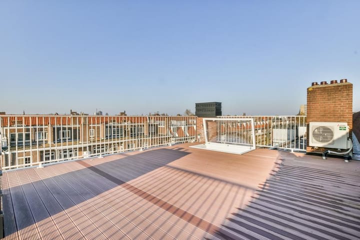 Foto 18 van Roerstraat 82-4