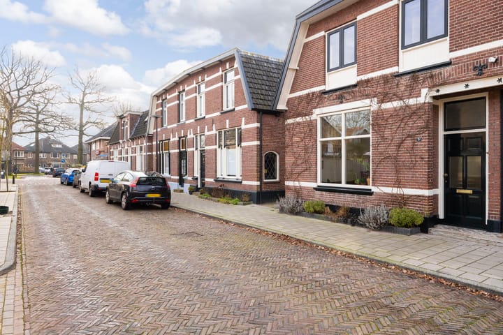 Foto 30 van Hazelaarweg 9