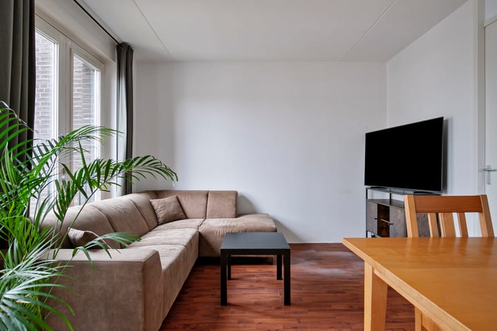 Photo 7 of Pieter Zeemanstraat 1-23