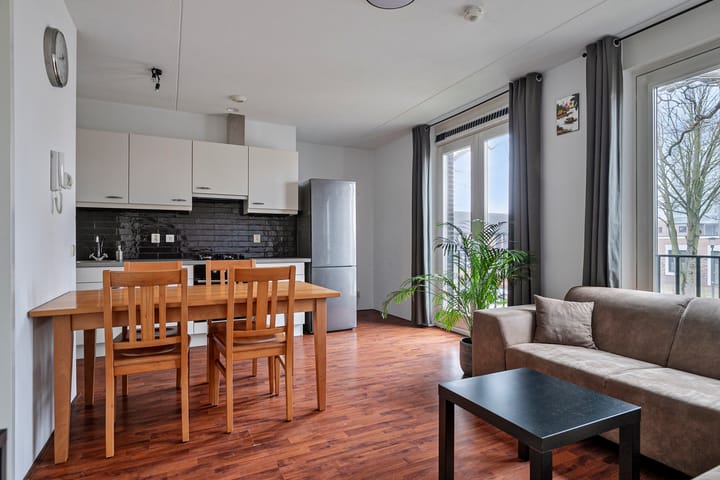 Photo 8 of Pieter Zeemanstraat 1-23