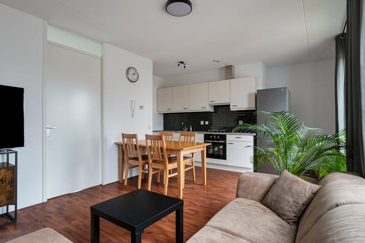 Photo 9 of Pieter Zeemanstraat 1-23