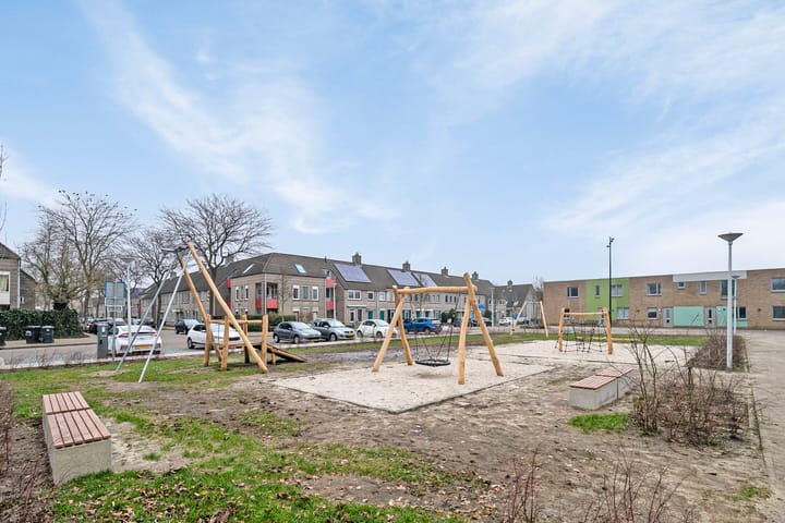 Photo 19 of Pieter Zeemanstraat 1-23