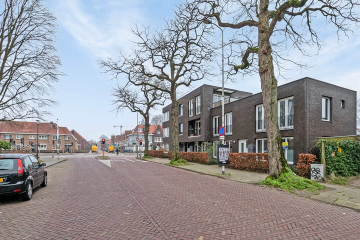 Photo 21 of Pieter Zeemanstraat 1-23