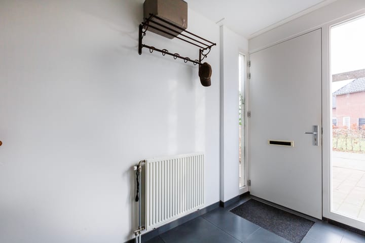 Foto 16 van Plaatwerkerstraat 20