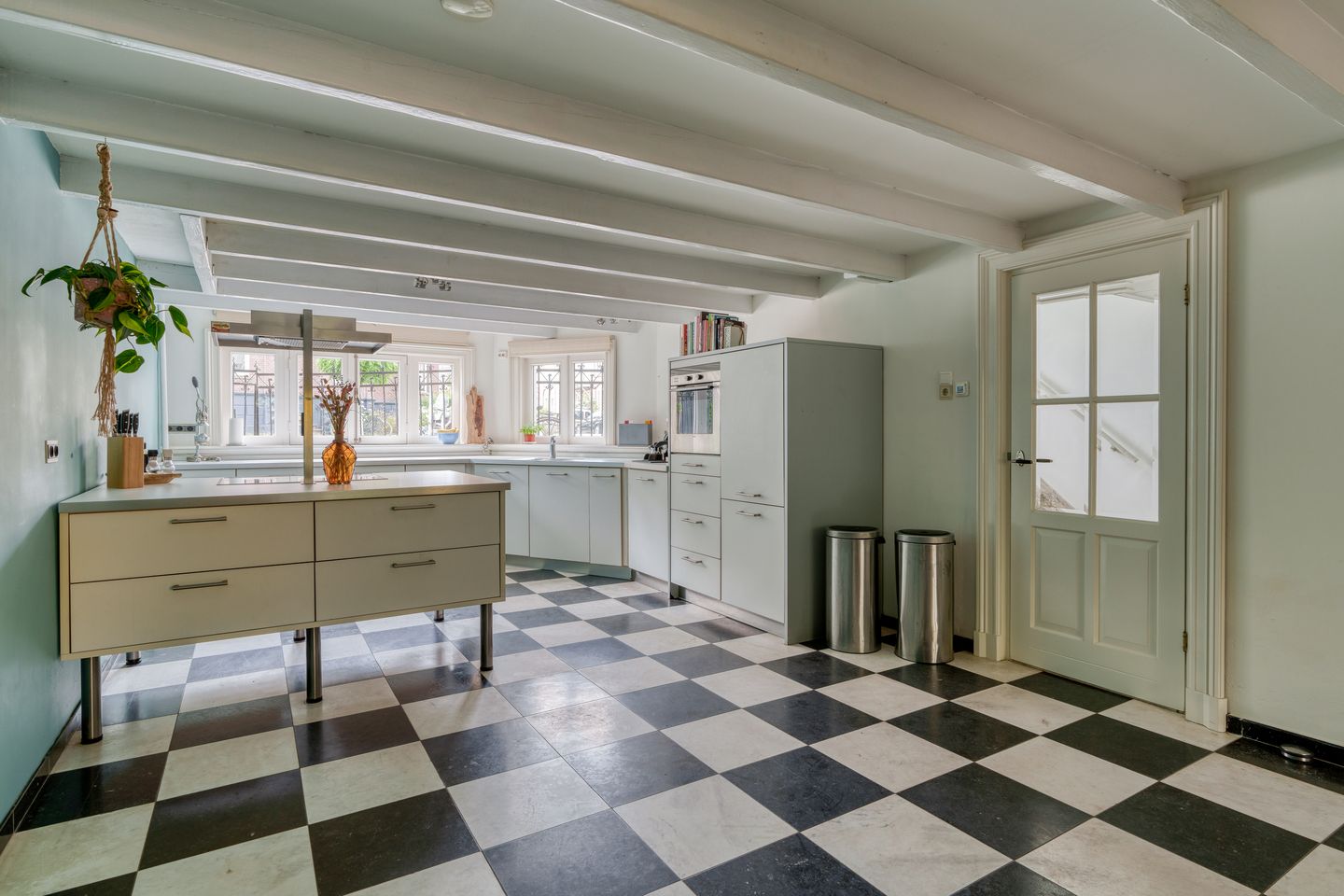 Photo 19 of Johan Willem Frisostraat 2