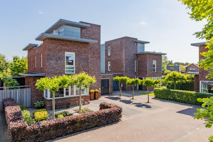 Foto 1 van Tegelzetter 47