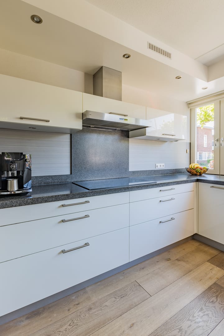 Foto 15 van Tegelzetter 47