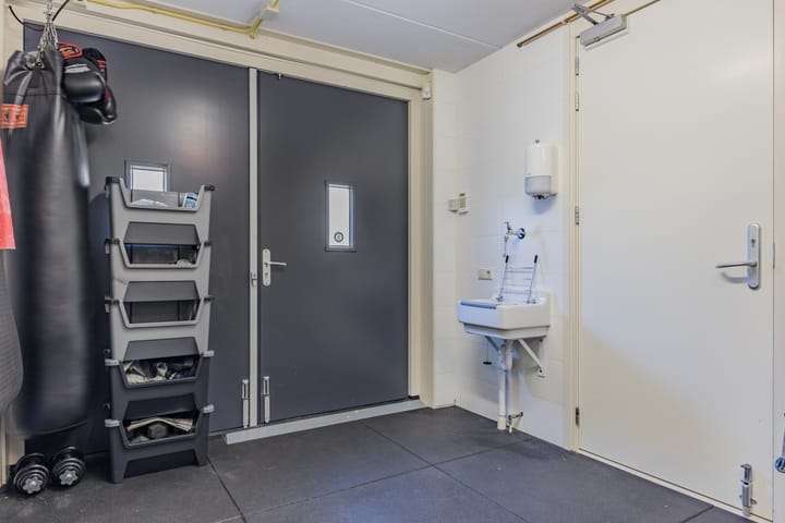 Foto 17 van Tegelzetter 47