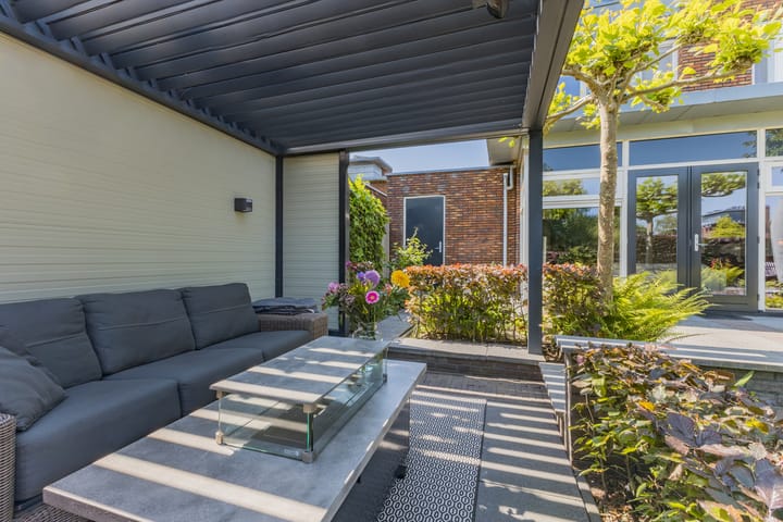 Foto 50 van Tegelzetter 47