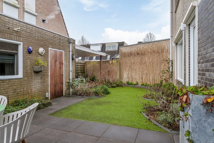 Foto 28 van Aarnout Drostdreef 24