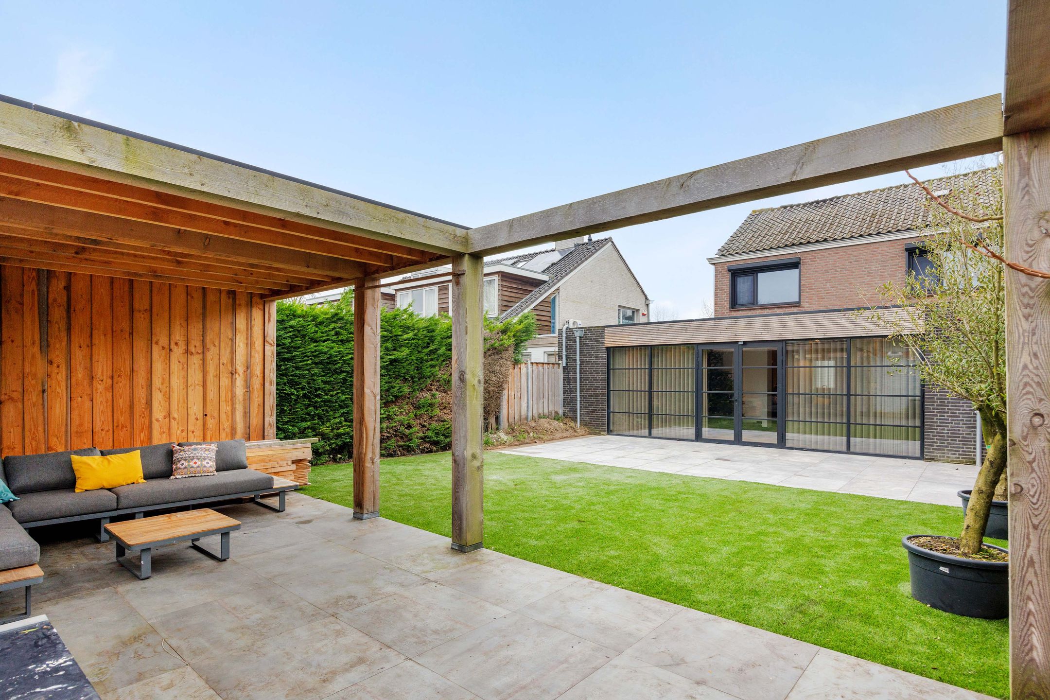 Photo 39 of Sint Lambertusstraat 10