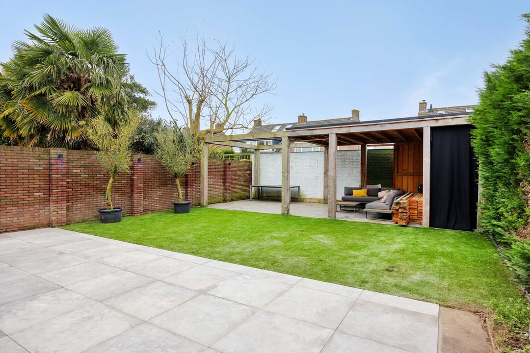 Photo 41 of Sint Lambertusstraat 10