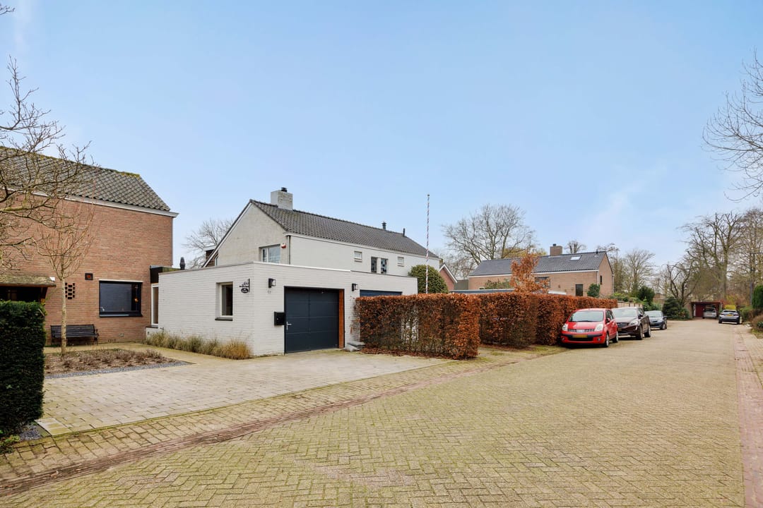 Photo 46 of Sint Lambertusstraat 10