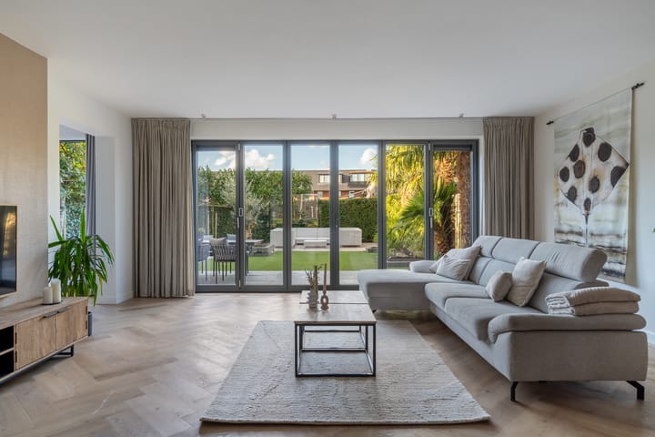 Foto 23 van Lisdodde 80