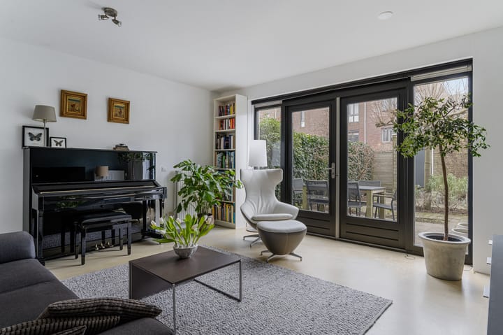 Foto 8 van Mattenbiesstraat 175