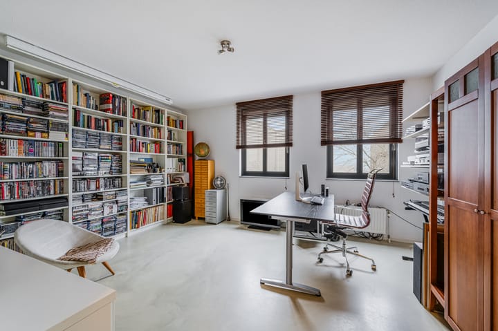 Foto 34 van Mattenbiesstraat 175