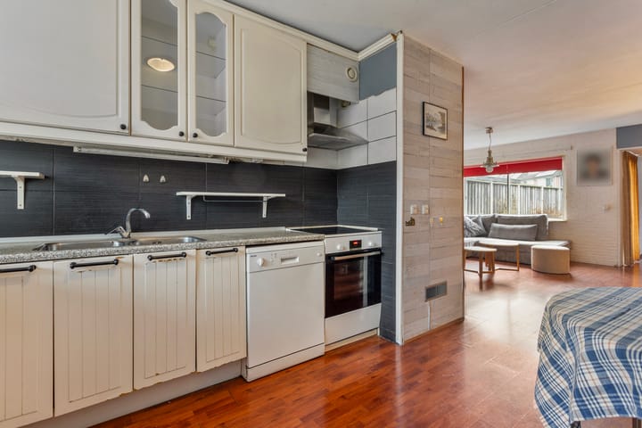 Photo 15 of Zierikzeestraat 52