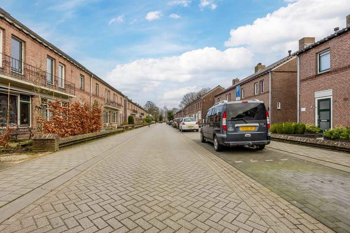 Foto 19 van Willem Verheidenstraat 28