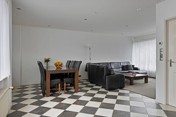 Foto 2 van Treubstraat 20