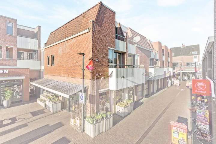 Foto 2 van Marktplein 12