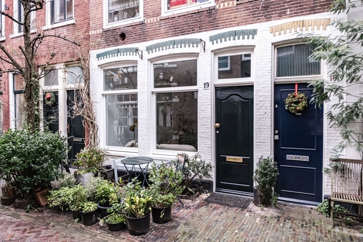 Bekijk foto van Korte Houtstraat 19 ZW