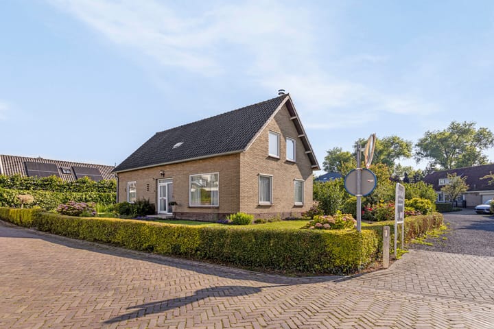 Foto 3 van Schoolstraat 6