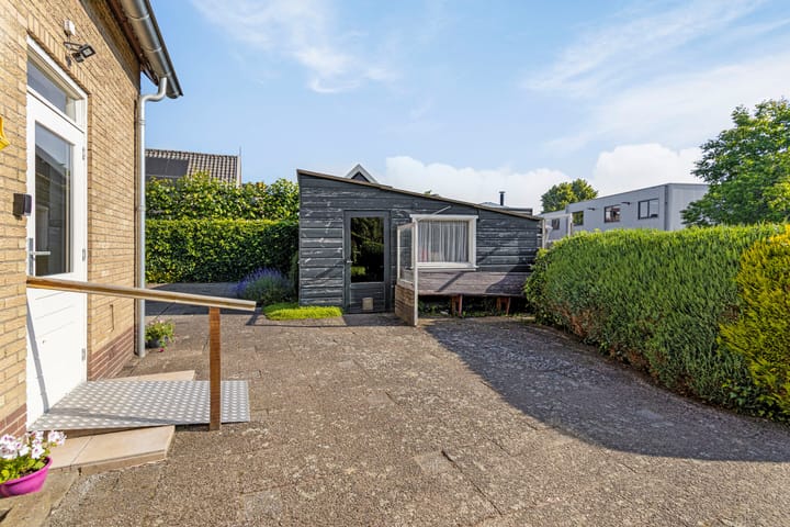 Foto 31 van Schoolstraat 6