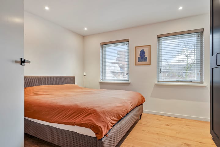 Foto 22 van Hoevenseweg 32