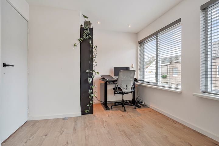 Foto 28 van Hoevenseweg 32