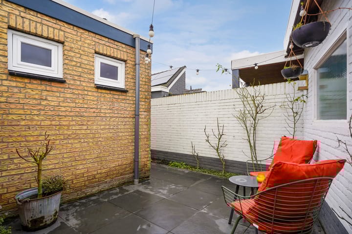 Foto 31 van Hoevenseweg 32