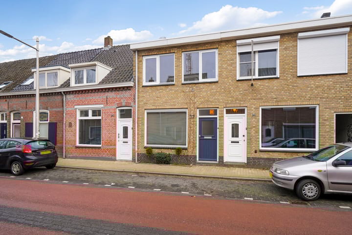 Foto 33 van Hoevenseweg 32