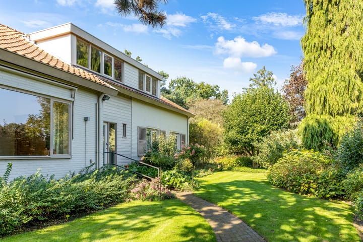 Foto 8 van Dennenweg 4-A