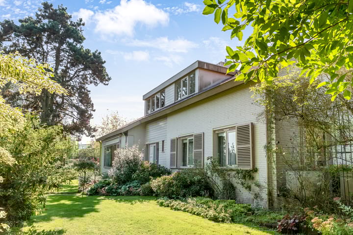 Foto 68 van Dennenweg 4-A