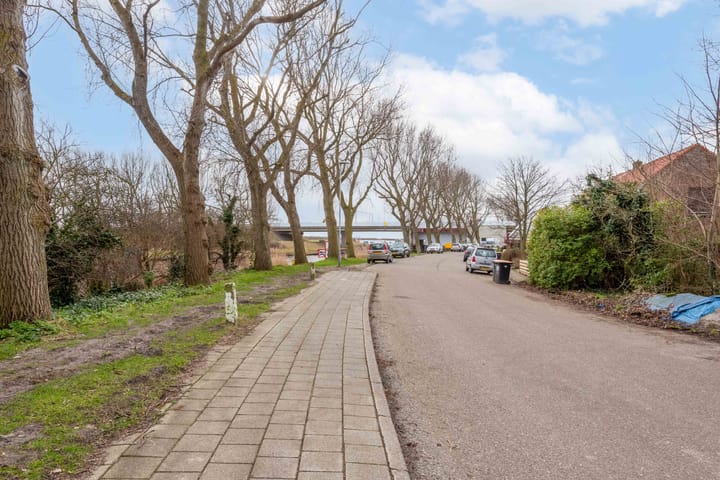 Foto 42 van Rijksweg 37