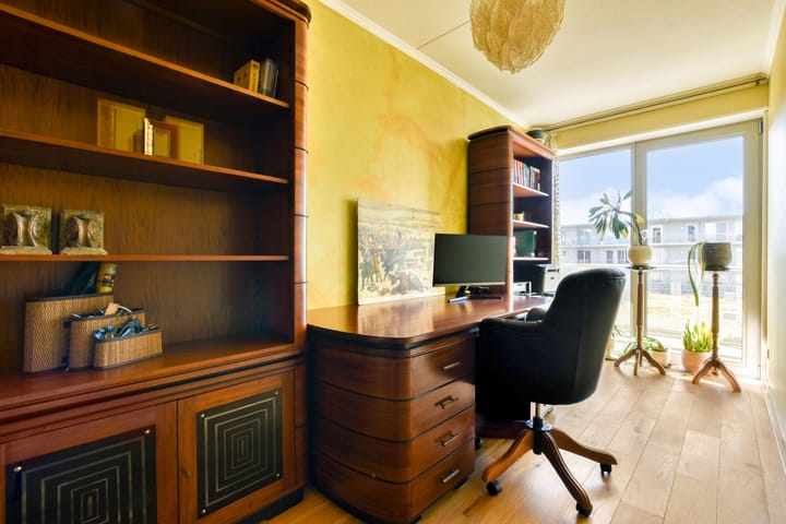 Foto 18 van Erich Salomonstraat 142