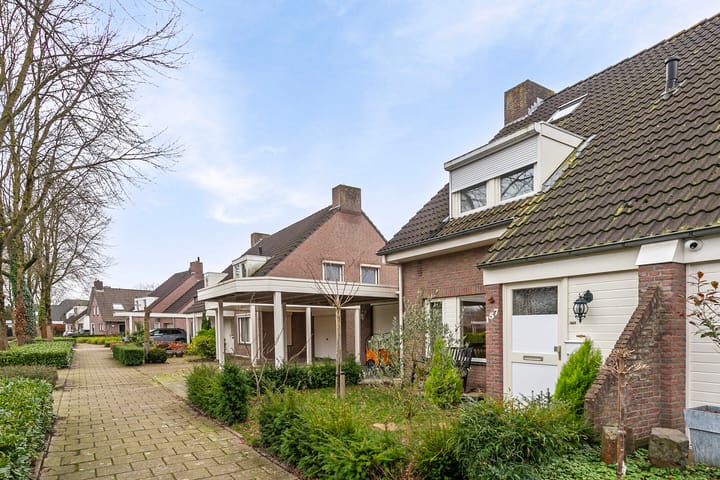 Foto 9 van Wijst 157