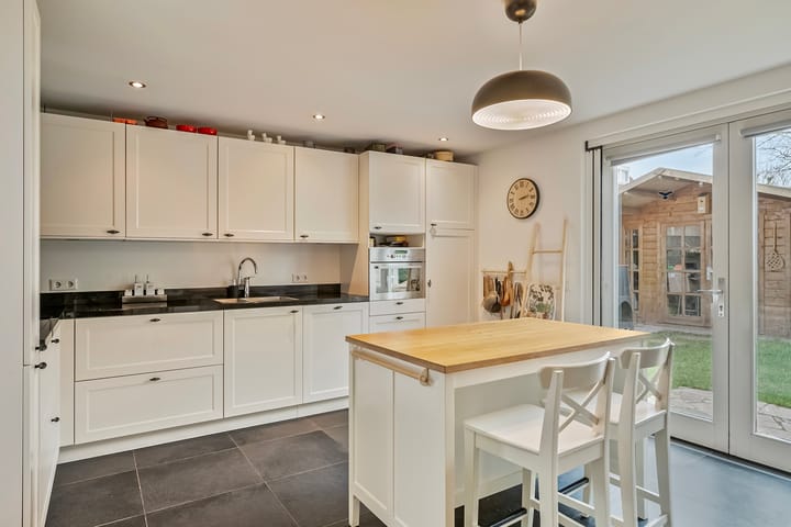 Foto 18 van Wijst 157